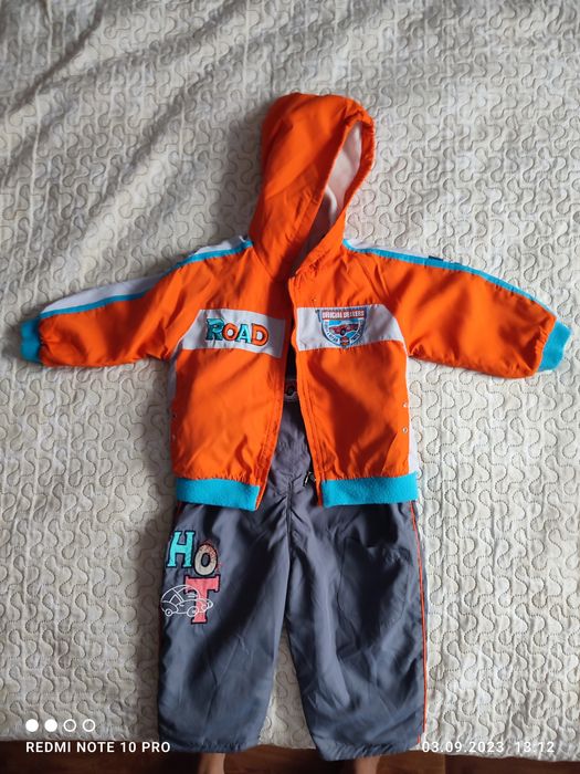 Продам осінній костюм , желет , куртку