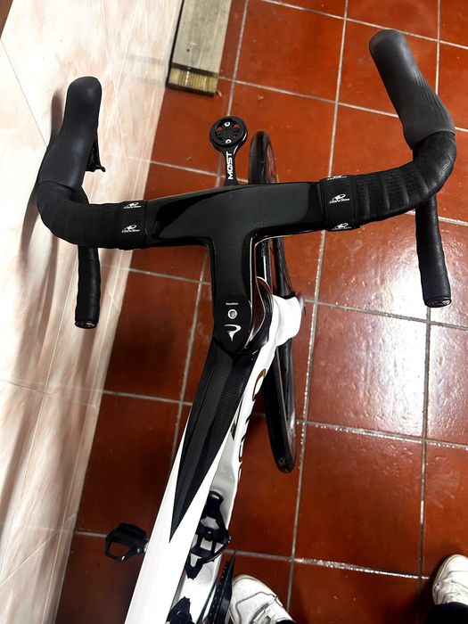 Pinarello Dogma F 2024