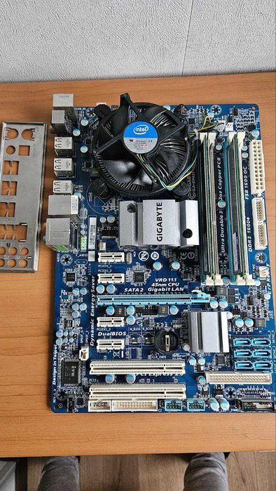 Материнка Gigabyte P43 s775 + Core 2 Duo + 4gb РОБОЧЕ