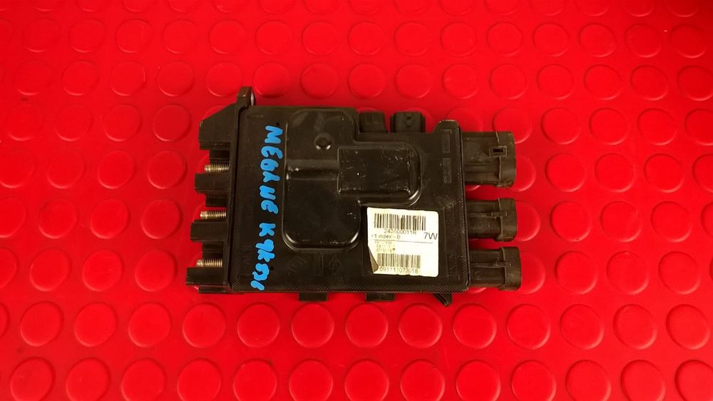 Caixa dos Fusíveis da Bateria 243800011R - RENAULT MEGANE III Grandtour
