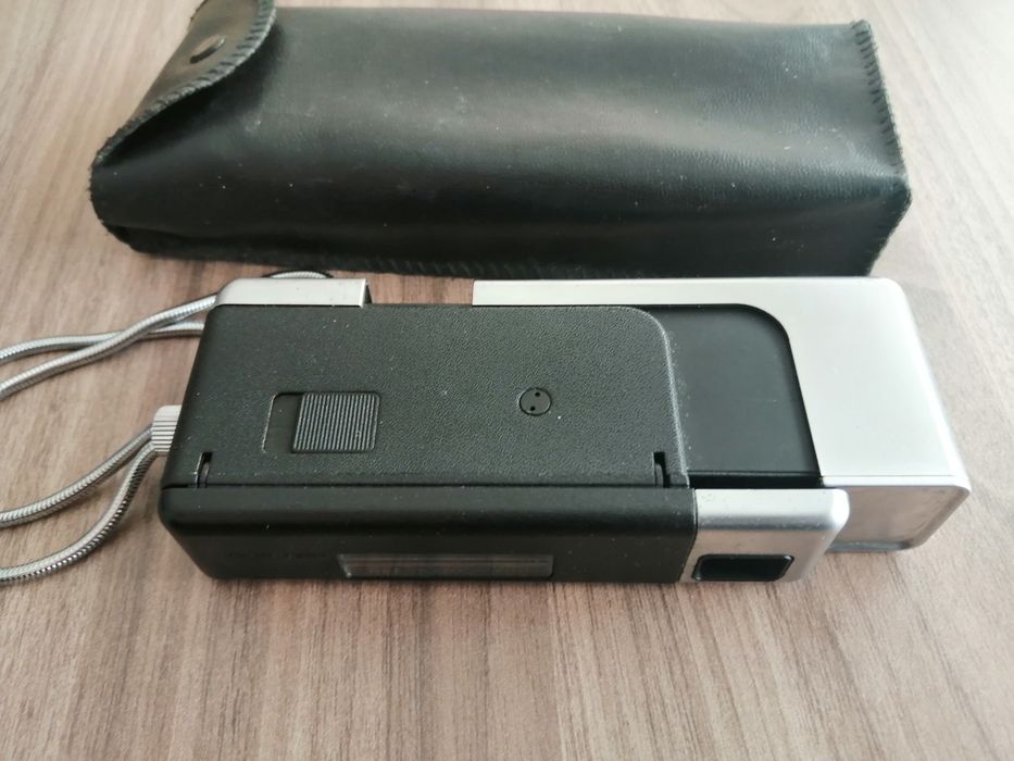 Máquina fotográfica vintage  AGFAMATIC 2008