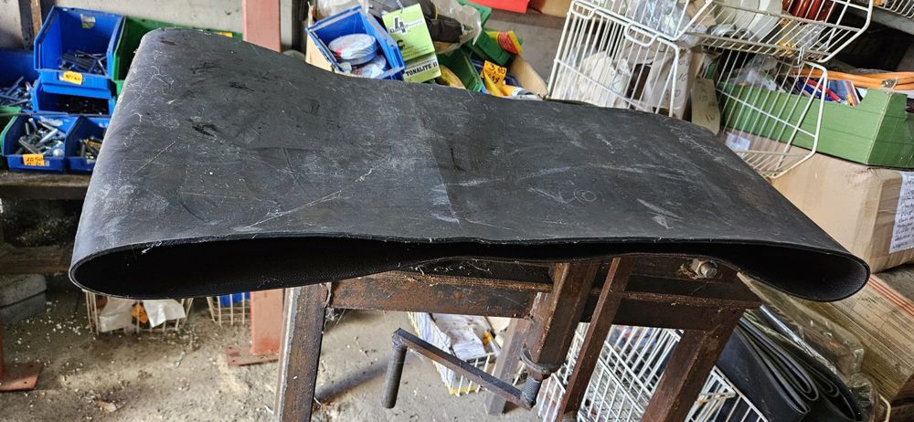 Taśma podająca do rozsiewcza KOS