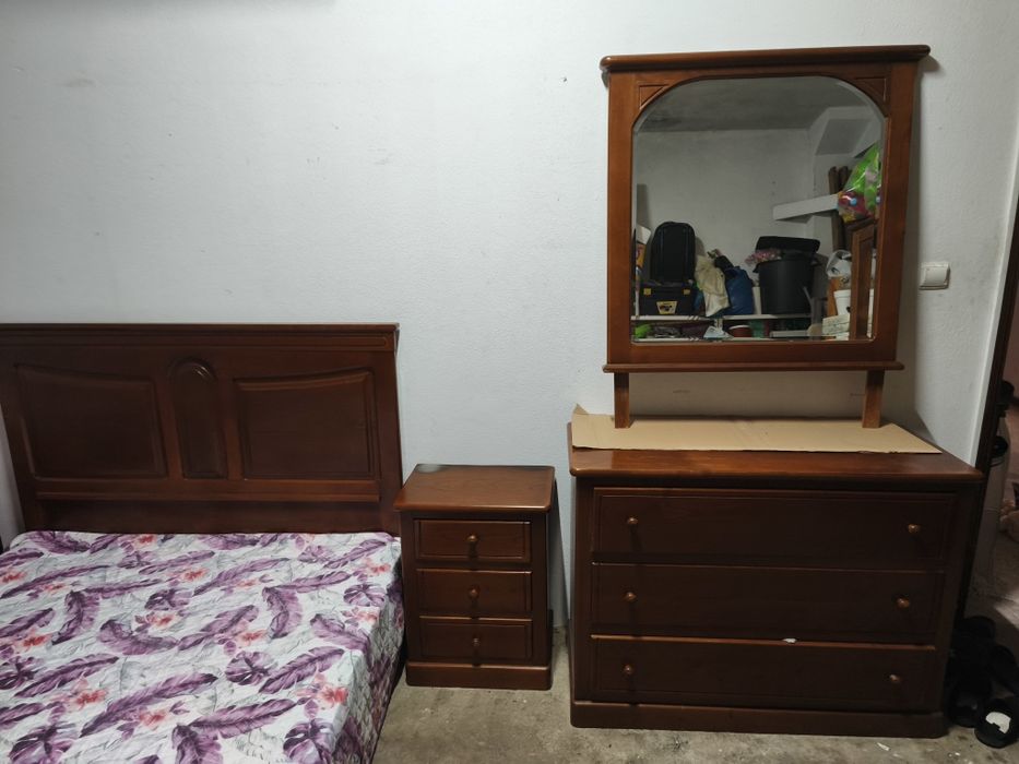 Vendo mobília de quarto completo