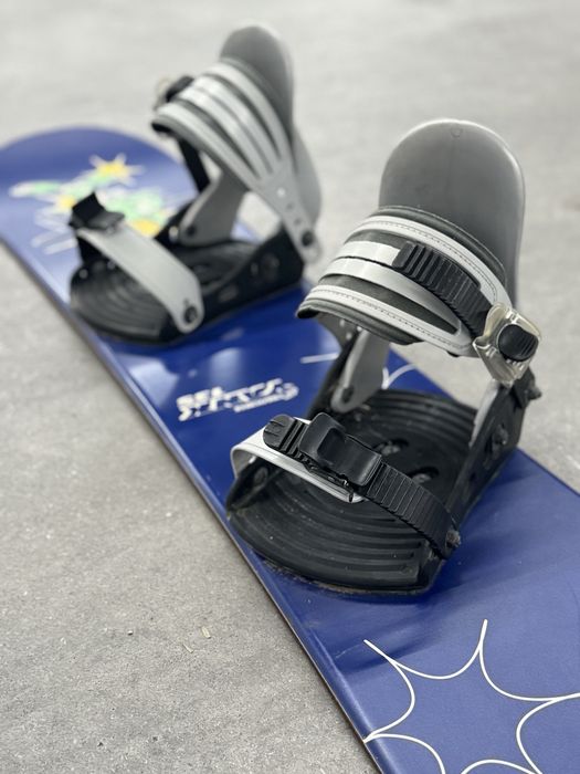 Prancha de snowboard crianca com fixações  – 135 cm