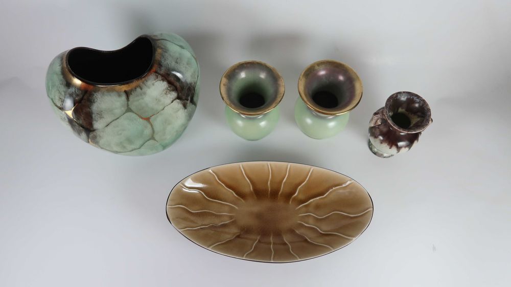 Conjunto de faiança modernista Europeia