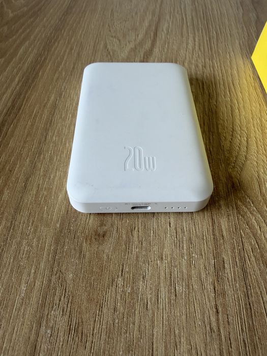 Baseus powerbank magnetyczny