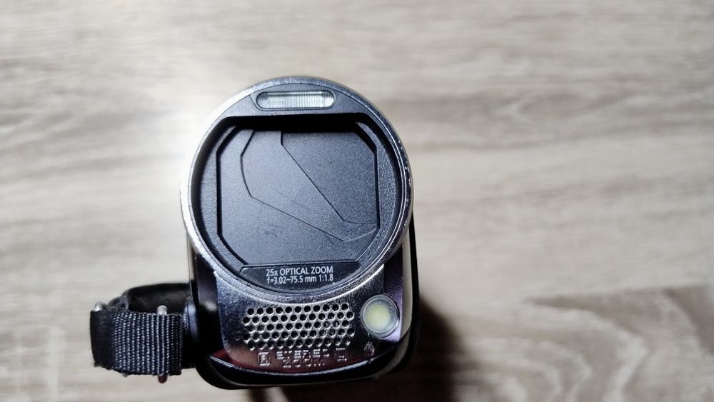 Відеокамера Panasonic HDC-SD66 , акумулятор VW-VBK180