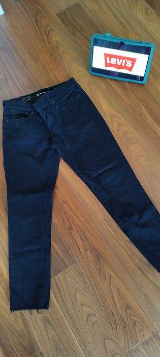 Джинси Levis жіночі