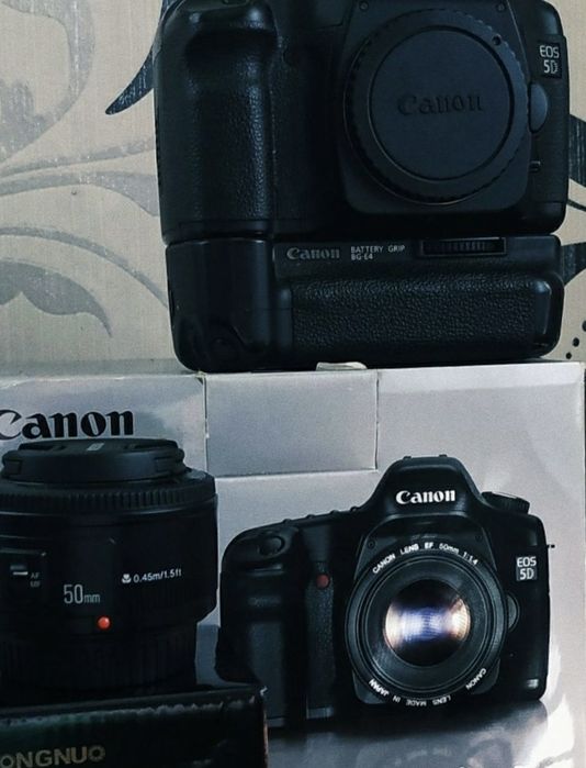 Фотоапарат Canon EOS 5D  + обʼєктив Yongnuo50mm F1.8