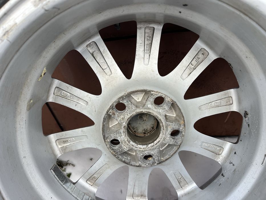 Продам Диски R16 5/114.3 ЦО 66,1 Стояли на Тойота  Гарний стан ЕТ 39