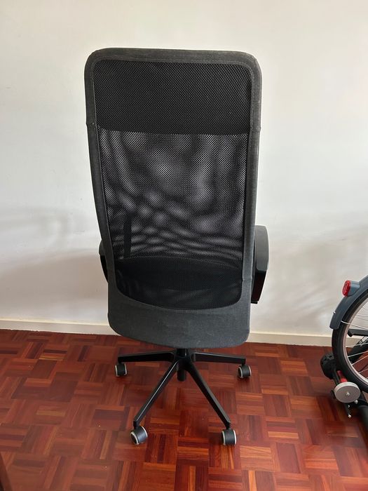 Cadeira de escritório modelo MARKUS IKEA