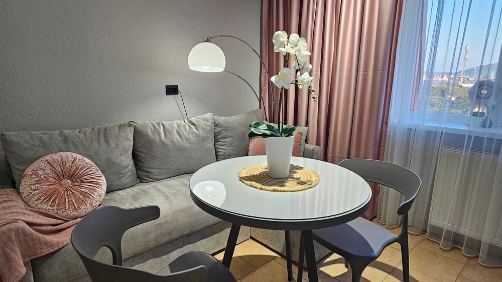 Нові Grey Apartment з чудовою панорамою на гори та  місто! 3 місця!