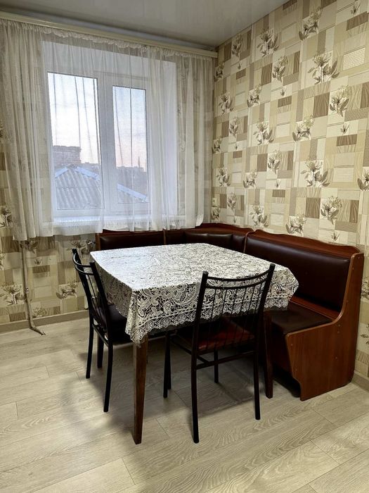 Дво кімнатна квартира подобово,погодинно.Вулиця европейска 20