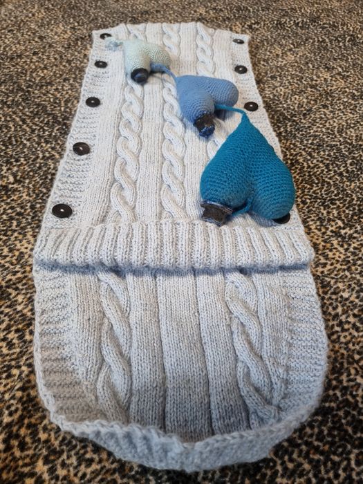 Śpiworek do gondoli dla noworodka