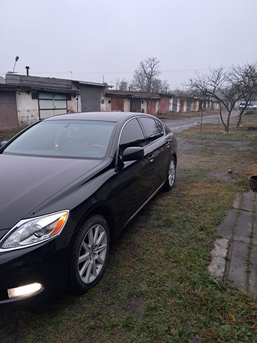 Lexus GS350.            .