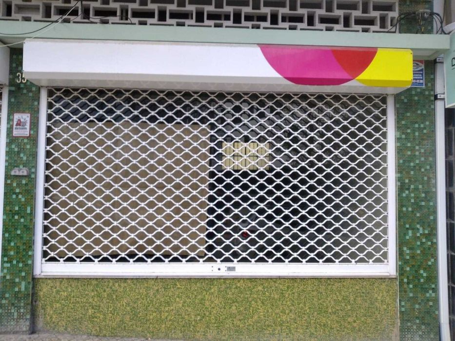 Grades para montras e portas