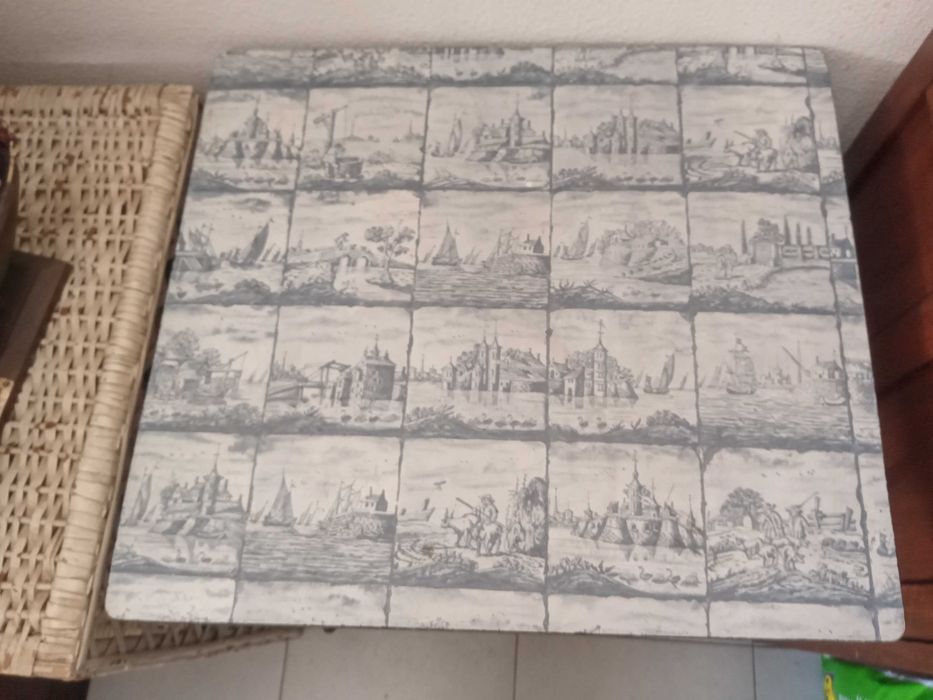 Mesa vintage, em ferro