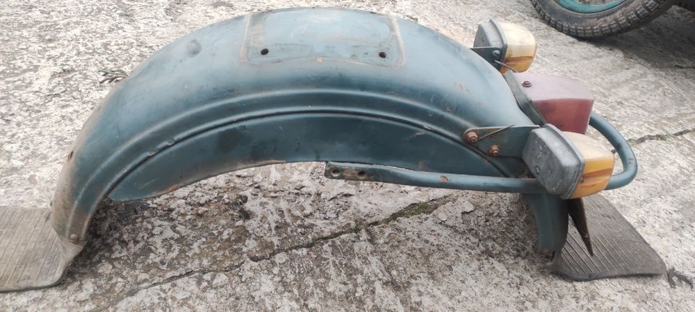 Продам бак урал, крила урал