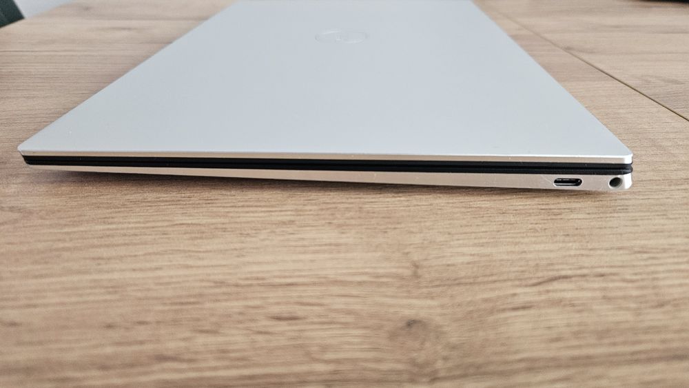 Dell XPS 13 9300 i5-1035G1/8 GB RAM/SSD 512 GB Windows 11 Pro