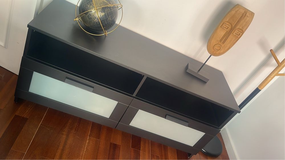 Movel preto para tv
