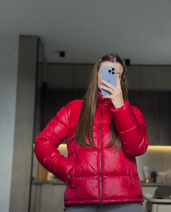 Жіноча куртка Armani