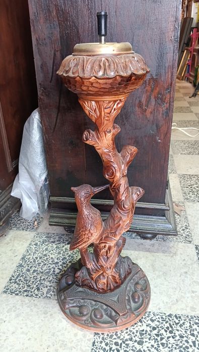 Cinzeiro de pé antigo