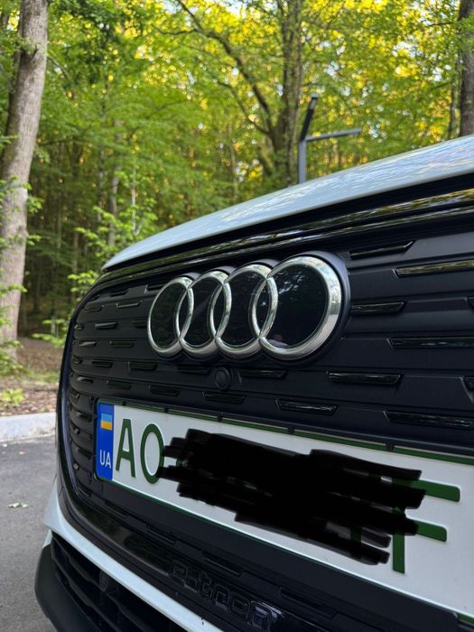Авто Audi q4 sportback e-tron