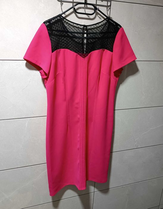 Różowa sukienka Trynite