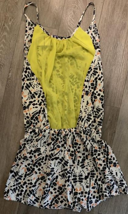 Комбез літній з легенької тканини Zara
Розмір xs