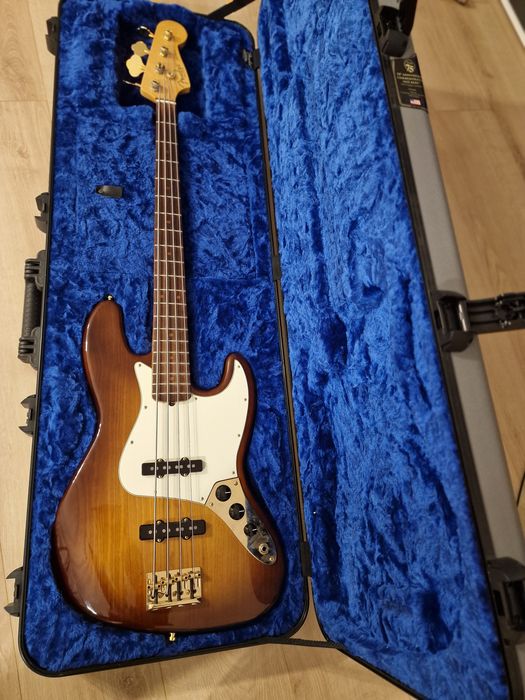 Gitara basowa Fender