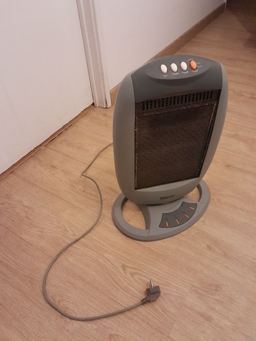 Vendo Aquecedor de Halogêneo DAYRON muito bonito em bom estado