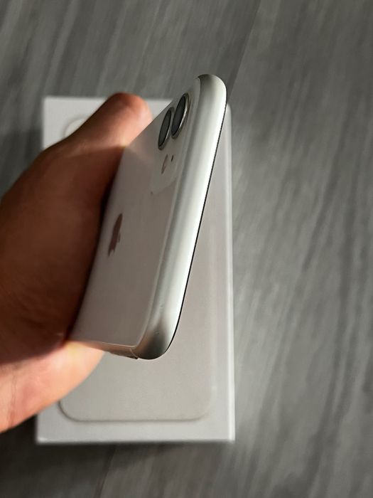 iPhone 11 64Gb - Sem marcas