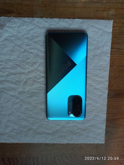 Poco f3 w pełni sprawny.