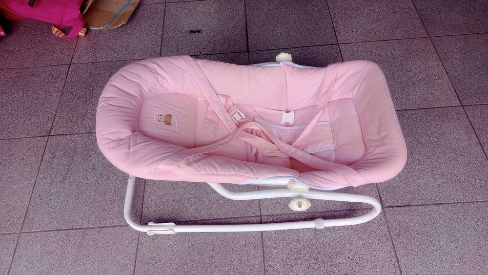 Espreguiçadeira para bebé/ menina