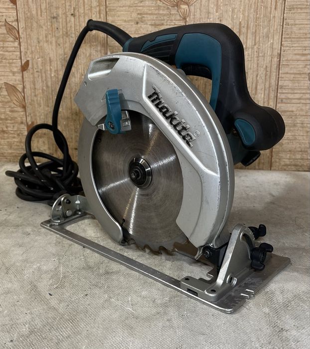 Makita HS7601 Циркулярна Дискова Пила 190мм 1200Вт