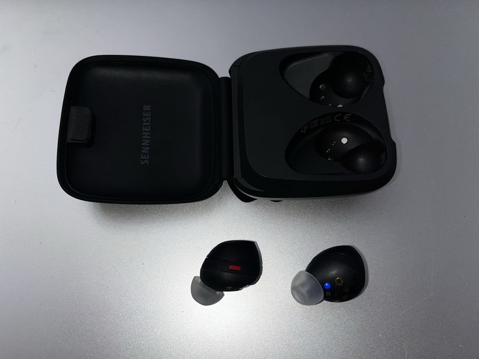 Aktywne - dokanałowe słuchawki Sennheiser Momentum Sport