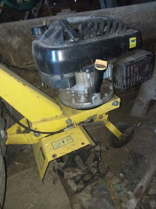 Мотошина і колеса