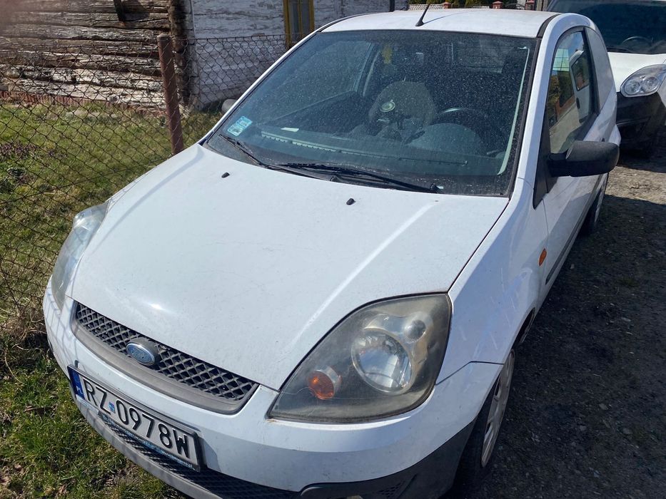 Ford Fiesta Ford Fiesta 1.4 TDCi / VAT-1 / ciężarowy