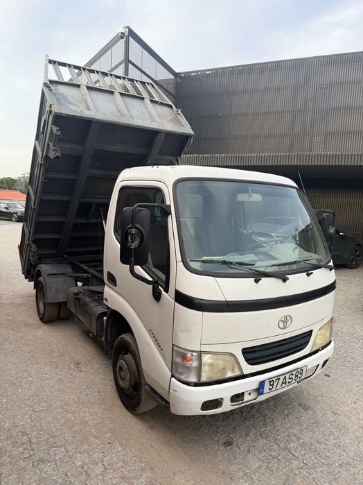 Toyota dyna tribasculante