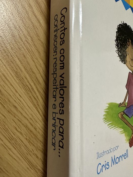 Livro infantil “contos com valores para…”