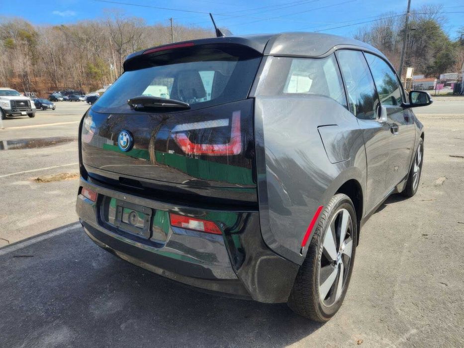 BMW i3      2014