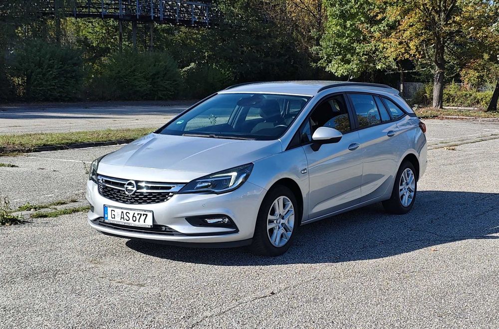 Opel Astra K 1.4 Turbo benzyna kamera czujniki