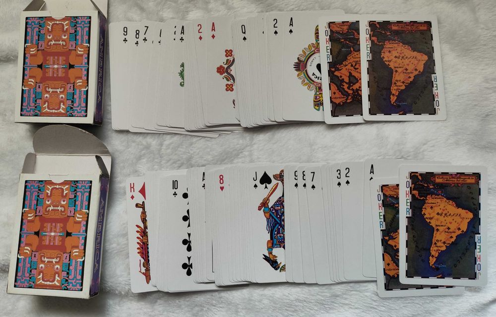 2 baralhos de cartas iguais Fournier - América pré-colombina