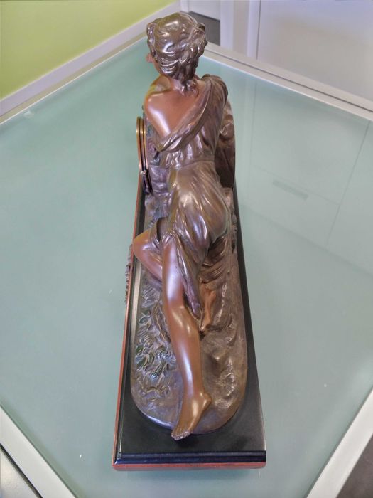 Relógio de mesa estilo clássico