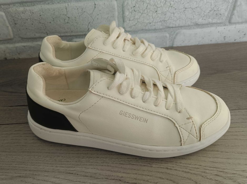 Giesswein Cactus Sneakers: 880 . -      Olx