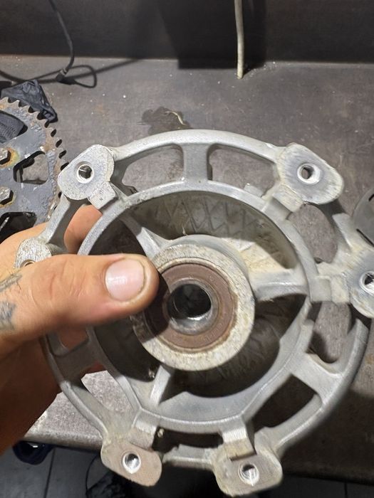Cubos dianteiros e traseiros derbi/dtx