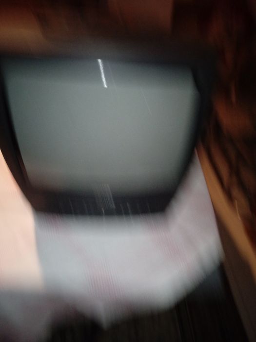 Vendo televisão i dá para pôr cassetes de vídeo
