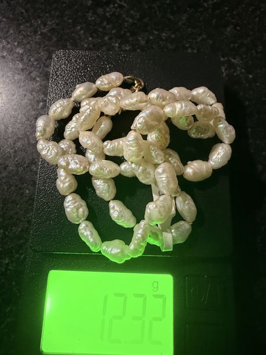 Colar mar de perolas com fecho de ouro 19k