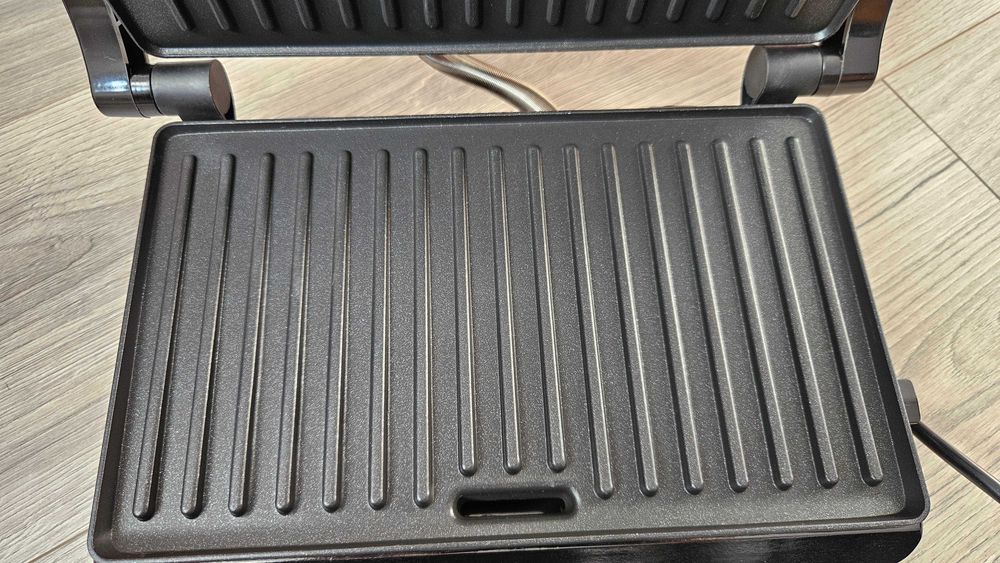 Grill elektryczny BerlingerHaus Opiekacz dwustronny Panini BH-9061
