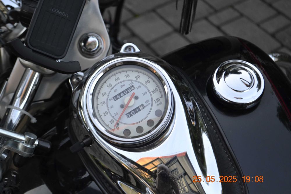 Yamaha XVS 650 cobra drag star